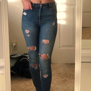 Stretchy Hollister jeans with rips